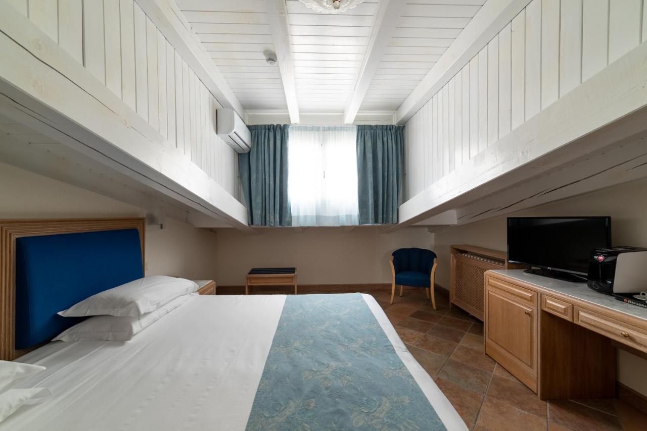 La Dependance By Casa Bianca Hotel Lido di Jesolo Exterior photo